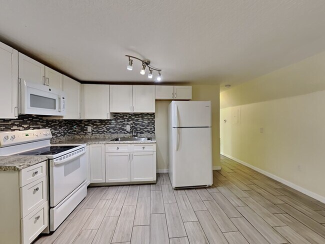 613 E 2nd St in Sanford, FL - Building Photo - Building Photo