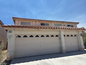 551 Mossy Bark Ct in Las Vegas, NV - Building Photo - Building Photo