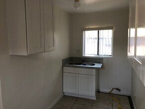 3550 Dwight Ave in Riverside, CA - Building Photo - Building Photo