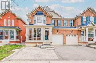 7 Bern St in Markham, ON - Building Photo