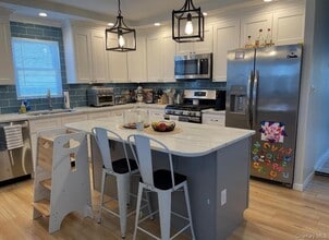 512 E Penn St in Long Beach, NY - Building Photo - Building Photo