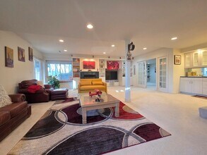 1025 Rosewood Dr in Carpentersville, IL - Building Photo - Building Photo