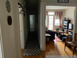 127 Sutherland Rd in Boston, MA - Building Photo - Building Photo