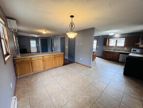 68 Oak St in Waterville, ME - Building Photo - Building Photo