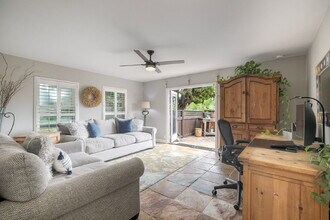2017 Caracol Ct in Carlsbad, CA - Building Photo - Building Photo