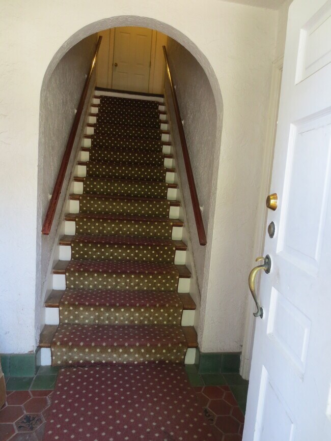 1405 Severn St, Unit 3 in Pittsburgh, PA - Building Photo - Building Photo