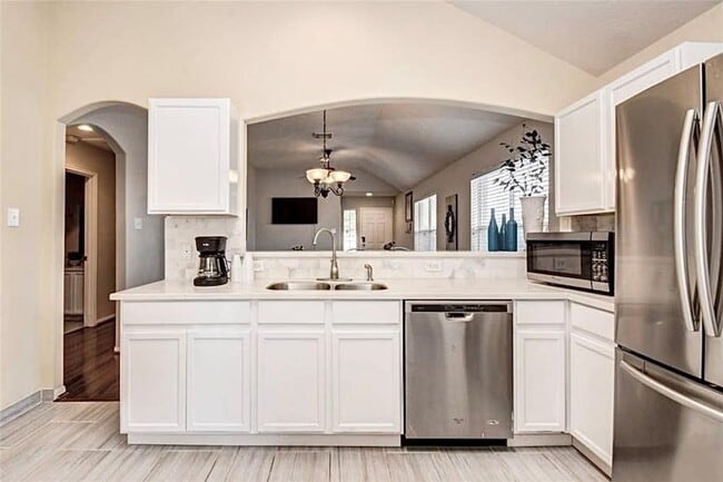 14039 Maximos Dr in Houston, TX - Foto de edificio - Building Photo