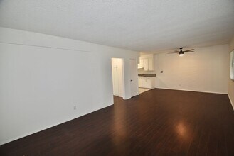 5455 Bellingham Ave in Los Angeles, CA - Building Photo - Building Photo