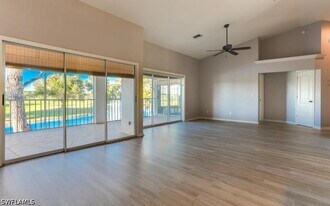 13093 Castle Harbour Dr in Naples, FL - Building Photo