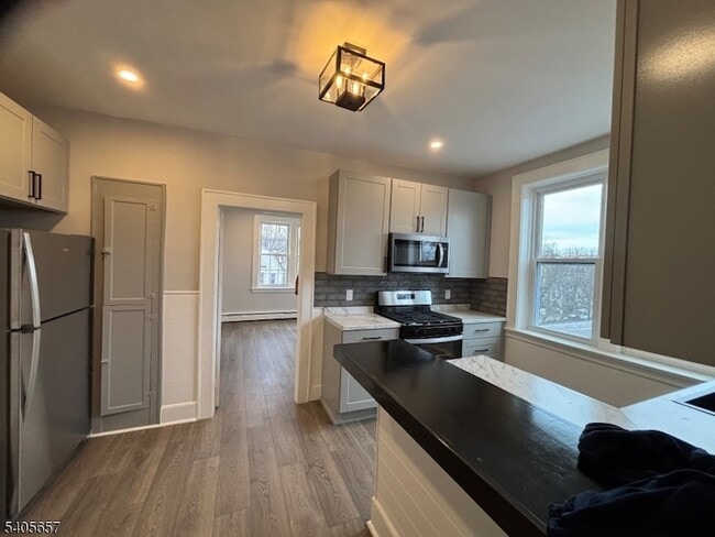 230 Watchung Ave, Unit 5 in West Orange, NJ - Building Photo - Building Photo