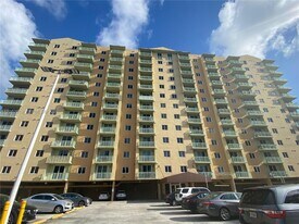 3500 Coral Way, Unit 505 in Coral Gables, FL - Building Photo