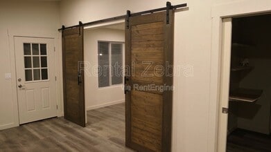 374 SE Garner St in Prineville, OR - Building Photo - Building Photo