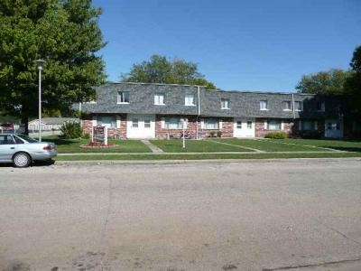 Wyndham Townhomes in Beaver Dam, WI - Building Photo - Building Photo