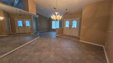 10066 Brentlawn St in Spring Hill, FL - Building Photo - Building Photo
