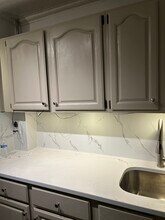 19 Russell St, Unit 1 in Brooklyn, NY - Building Photo - Building Photo