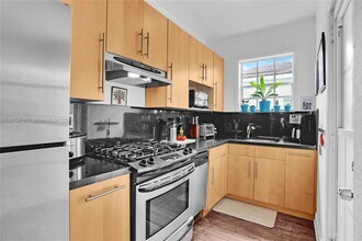 748 Euclid Ave, Unit 3 in Miami Beach, FL - Building Photo - Building Photo