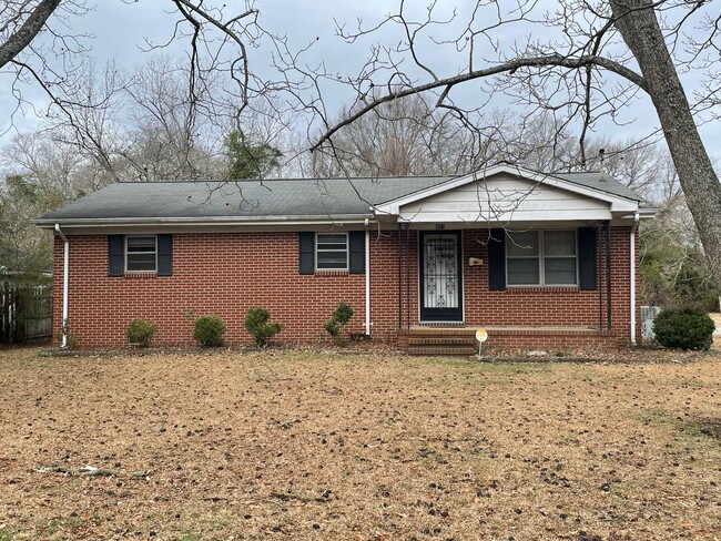 property at 903 N Audubon Ave