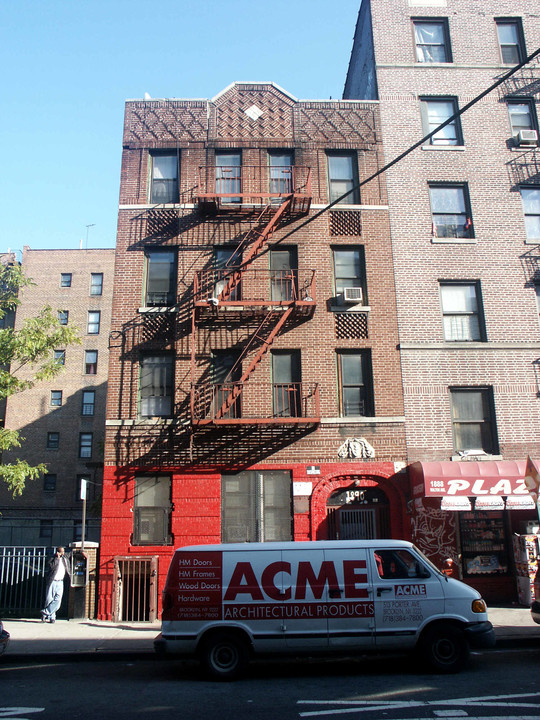 1890 Walton Ave in Bronx, NY - Building Photo