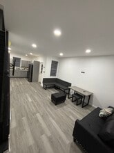 37 Wyoming St in Wilkes-Barre, PA - Building Photo - Building Photo