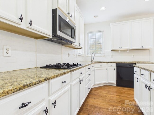 1116 Crooked River Drive in Waxhaw, NC - Building Photo - Building Photo