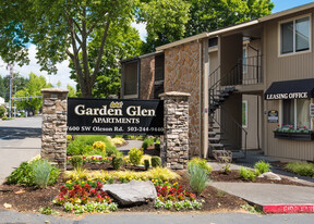 Cedar Lane and Garden Glen Apartamentos