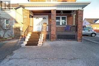20 Colborne St W in Oshawa, ON - Building Photo - Building Photo