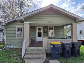 2308 Pitt St in Anderson, IN - Building Photo