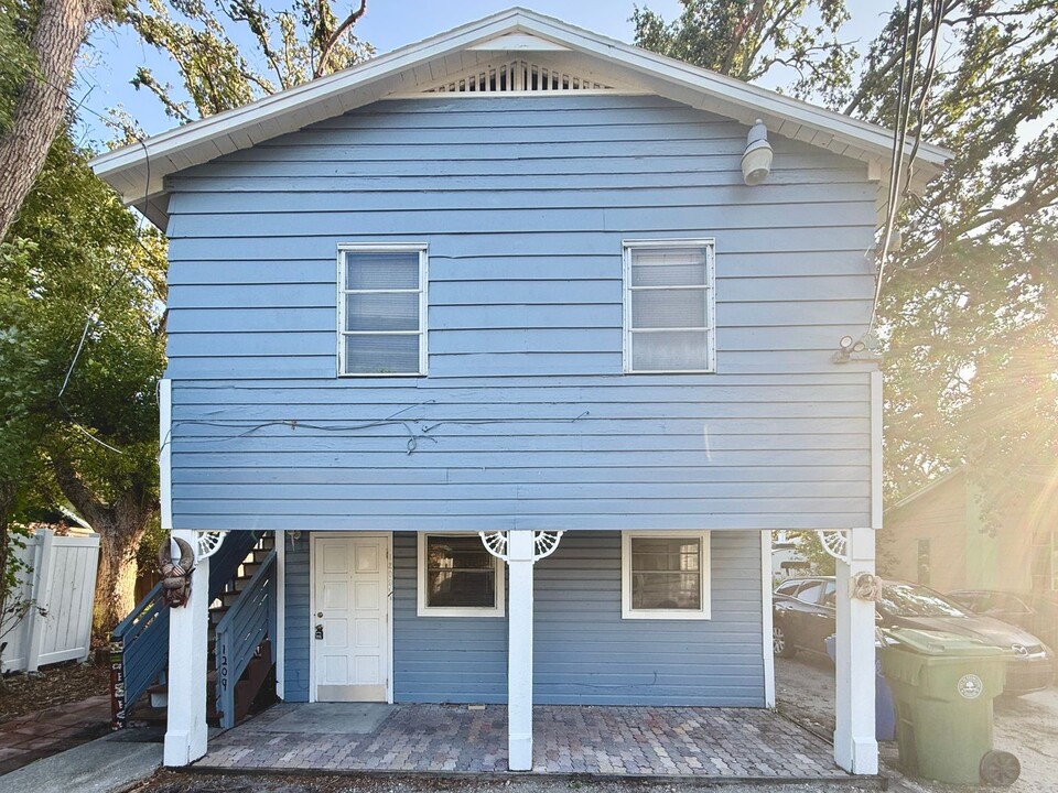 1209.5 11th Ave W in Bradenton, FL - Building Photo