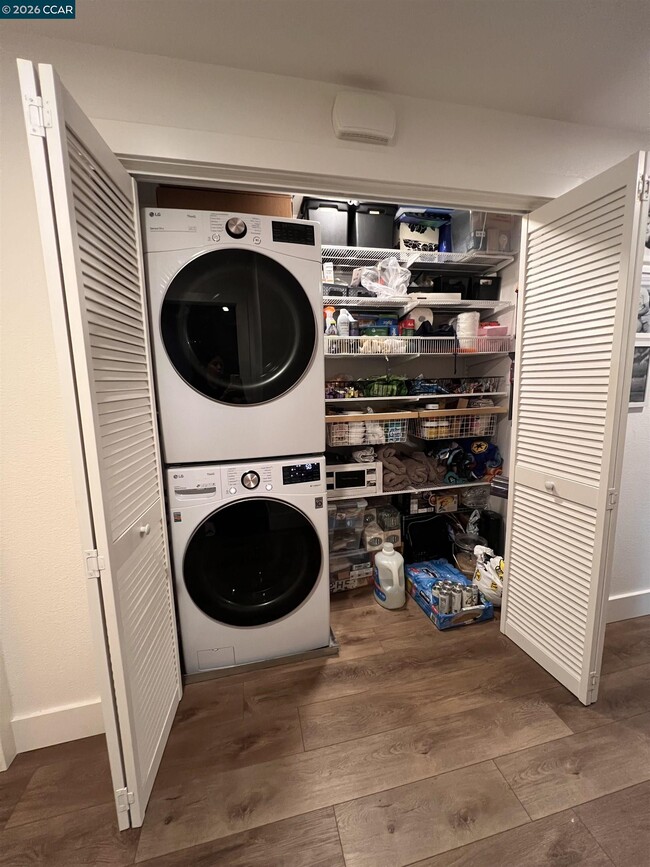 10300 San Pablo Ave in El Cerrito, CA - Building Photo - Building Photo