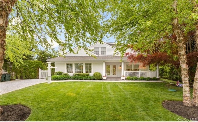 property at 5 Juniper Ln