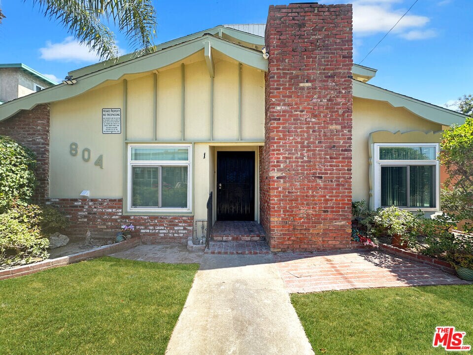 804 E Kelso St in Inglewood, CA - Building Photo