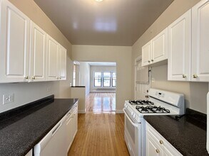 1318 Oak Ave in Evanston, IL - Building Photo - Building Photo