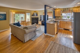 826 NW 62nd St in Seattle, WA - Building Photo - Building Photo