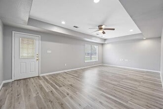 1728 Connorvale Rd in Houston, TX - Building Photo - Building Photo