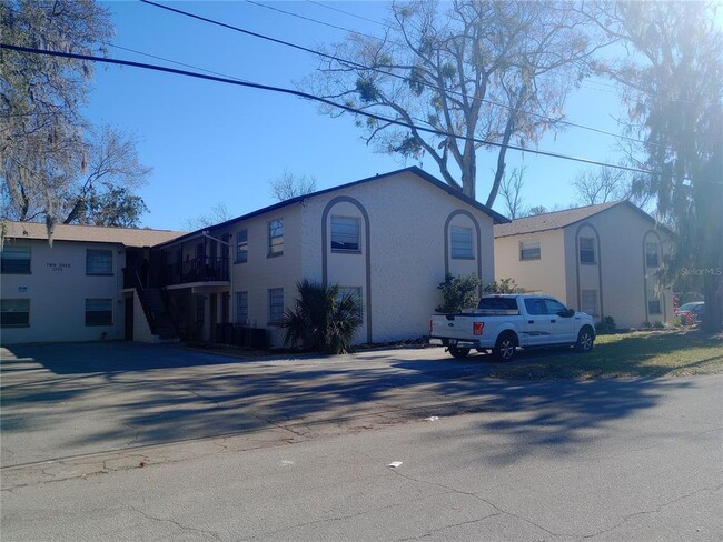 property at 1229 Kennedy Rd