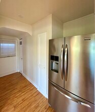 1226 S Mullen Ave, Unit 1226.5 in Los Angeles, CA - Building Photo - Building Photo