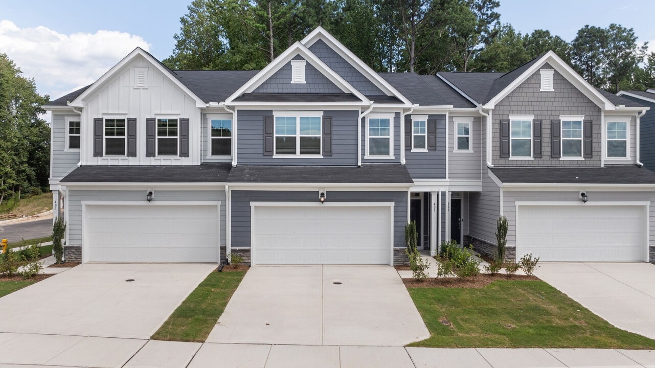 Wallbrook Village in Rolesville, NC - Foto de edificio