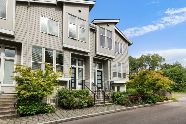 property at 2220 SE Lambert St