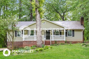 237 Creekwood Dr in Advance, NC - Building Photo