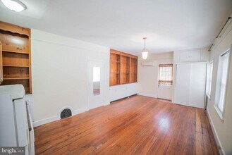 1928 Spruce St in Philadelphia, PA - Building Photo - Building Photo