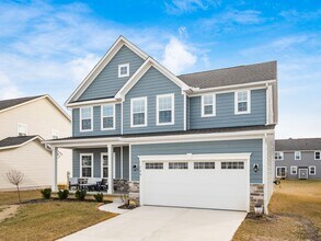 128 Cameo Wds Dr in Delaware, OH - Foto de edificio - Building Photo