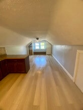 958 Hunt St in Akron, OH - Building Photo - Building Photo
