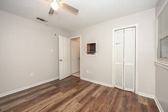 1006 13th St in Pascagoula, MS - Building Photo - Building Photo
