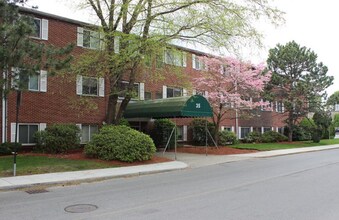 35 Prospect St in Woburn, MA - Building Photo - Building Photo