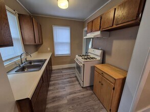 3812 Center St in Des Moines, IA - Building Photo - Building Photo