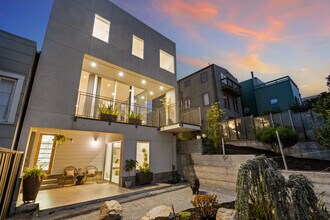 147 Bronte St in San Francisco, CA - Foto de edificio - Building Photo