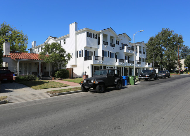 The Lexington in North Hollywood, CA - Foto de edificio - Building Photo