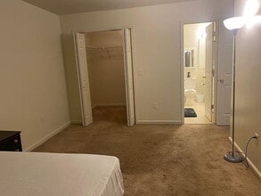 831 Edpas Rd in New Brunswick, NJ - Building Photo - Building Photo