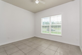 139 Pompei Dr in Poinciana, FL - Building Photo - Building Photo