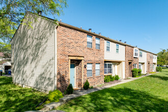 Dublin Commons in Columbus, OH - Building Photo - Primary Photo